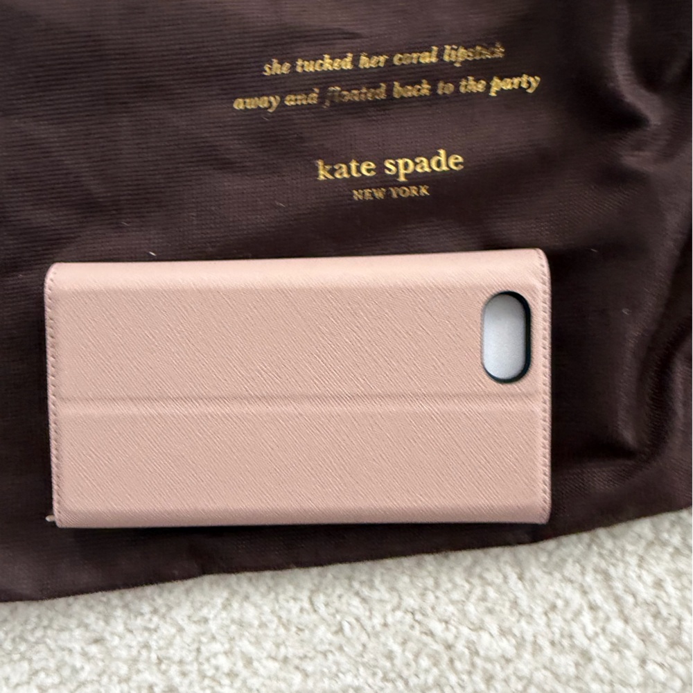 Kate spade small pink blush phone case with card slots - Picture 2 of 4